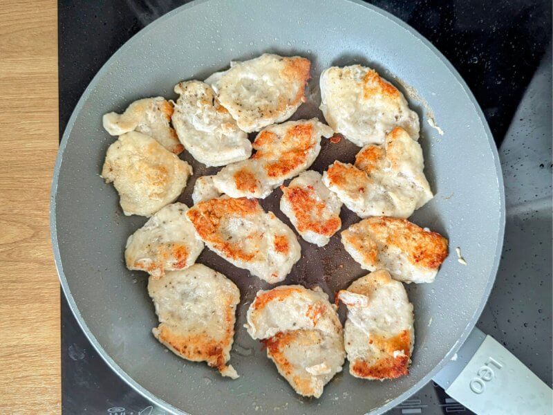 Легко підсмажена курка